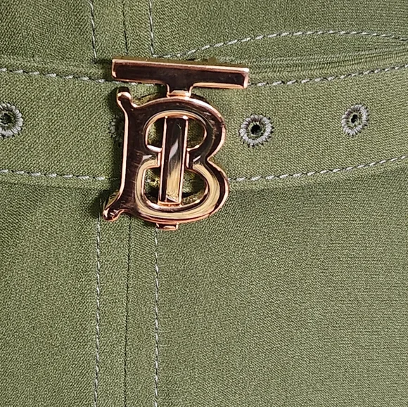 Burberry Sleeveless Midi Dress - Picture 4 of 4